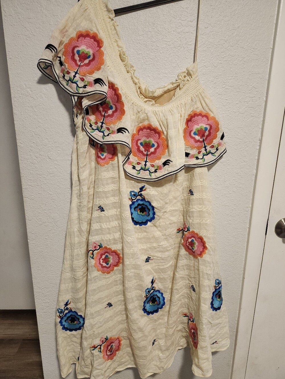 Like New Plenty by Tracy Reese Cream One Shoulder Ruffled Dress